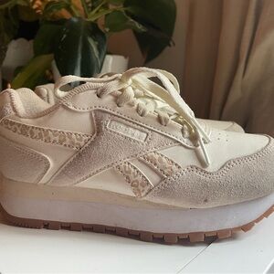 Reebok Cream Sneakers